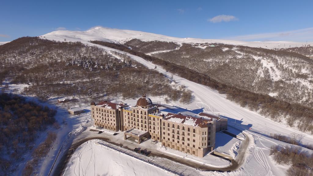 Golden Palace Hotel Resort & Spa Gl Tsaghkadzor Exterior photo