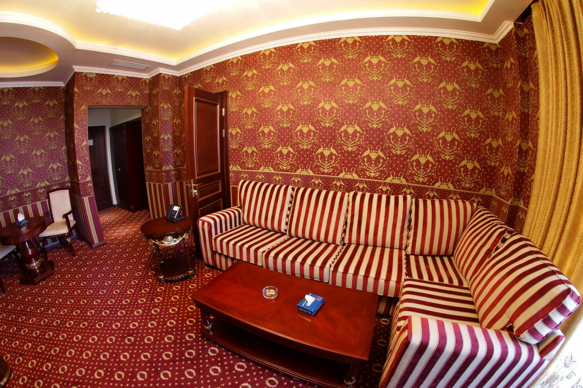 Golden Palace Hotel Resort & Spa Gl Tsaghkadzor Exterior photo