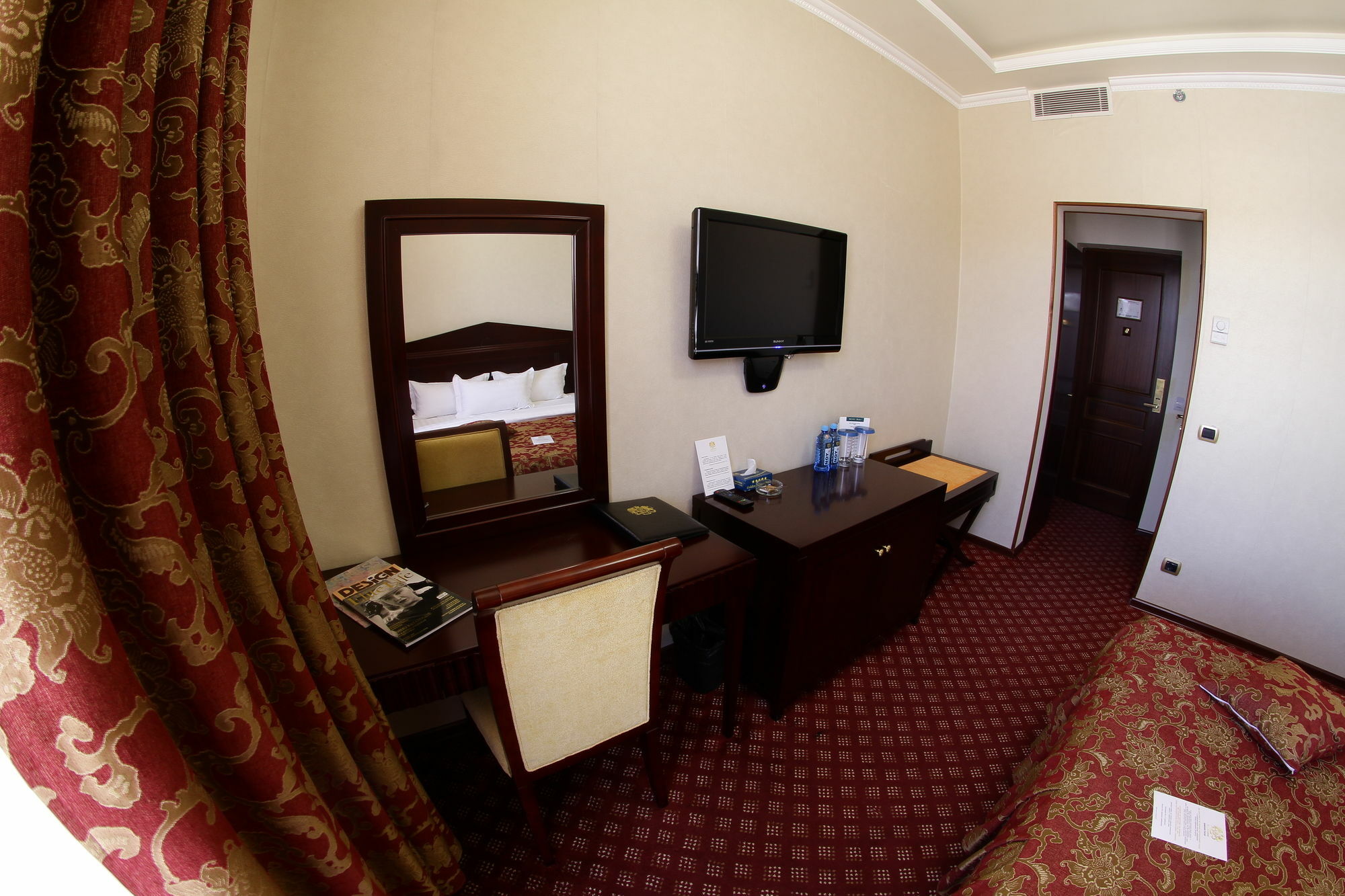 Golden Palace Hotel Resort & Spa Gl Tsaghkadzor Exterior photo